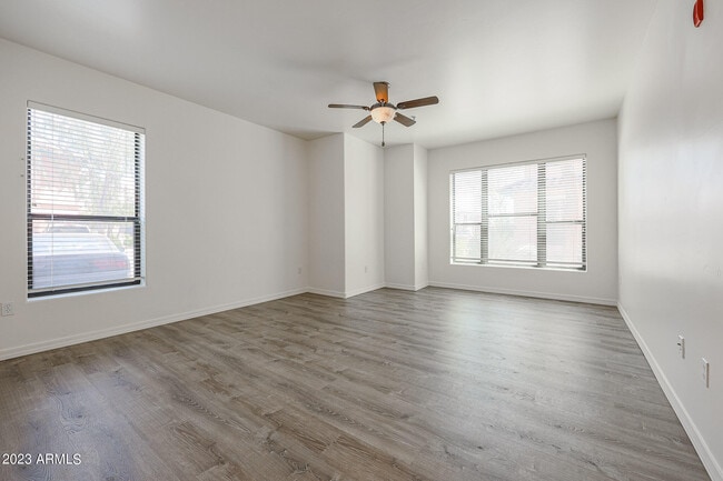 Building Photo - 20660 N 40th St