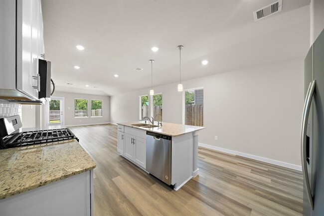Building Photo - 5707 Madden Ln