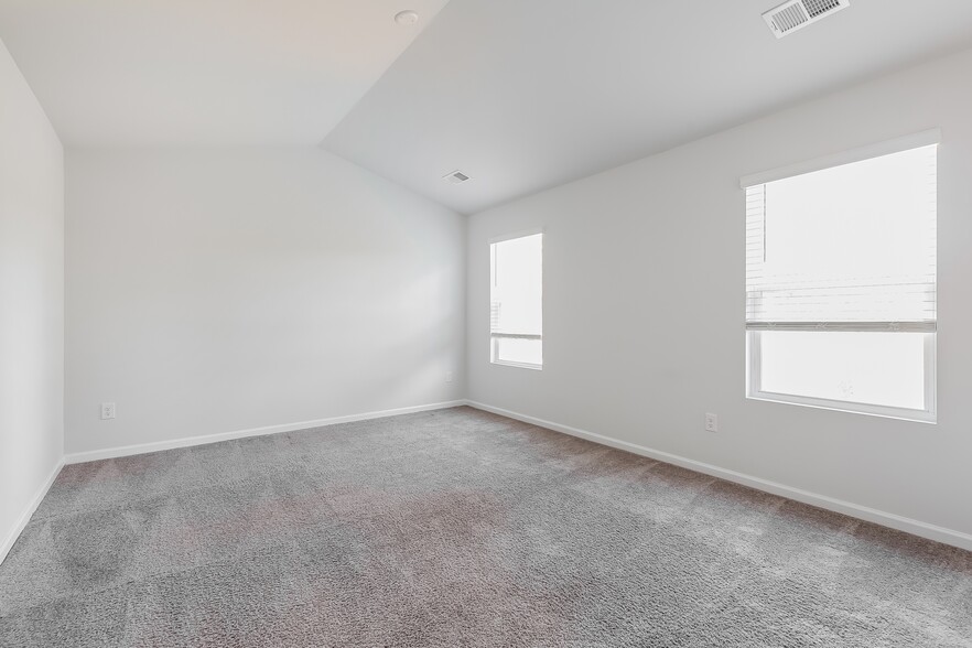 Building Photo - 620 Millsgate Cir