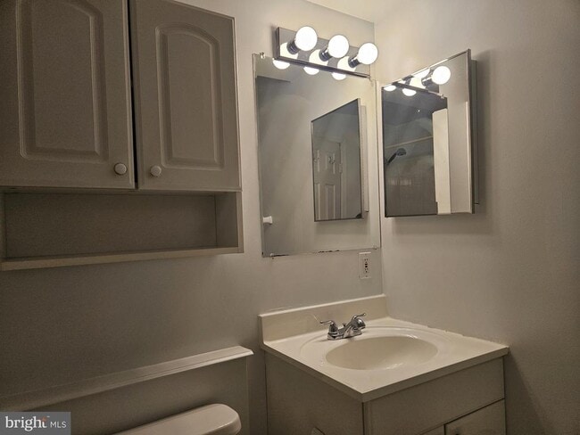 Building Photo - 6887 Chasewood Cir