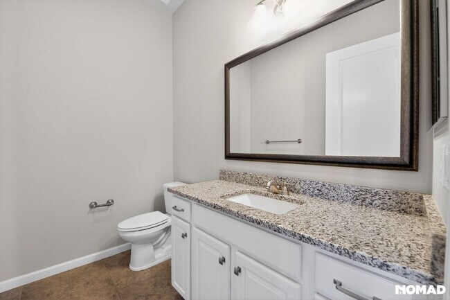 Building Photo - Luxury 3-Bedroom Legacy Ridge Living with Mountain Views