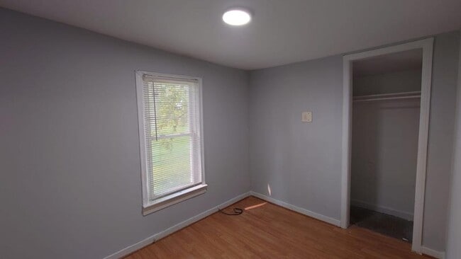 Building Photo - 4850 Radnor St