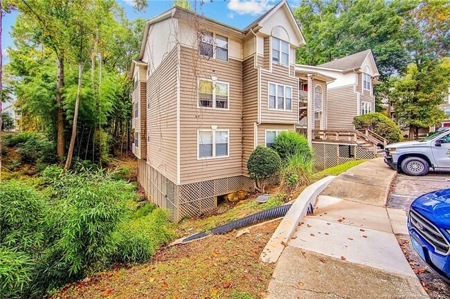 Building Photo - 6760 Willowbrook Dr