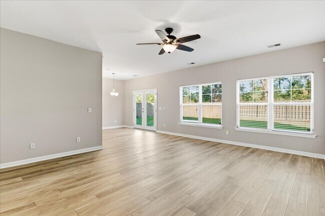 Building Photo - Spacious 5-Bedroom Home in the Live Oak Community – Richmond Hill, GA