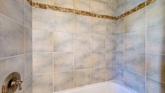 Building Photo - 4560 Sullivan Ct