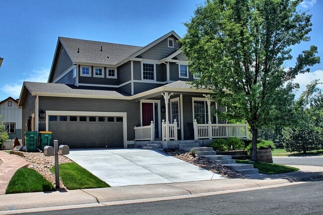 Primary Photo - 4 bed 2.5 bath home in the Meadows