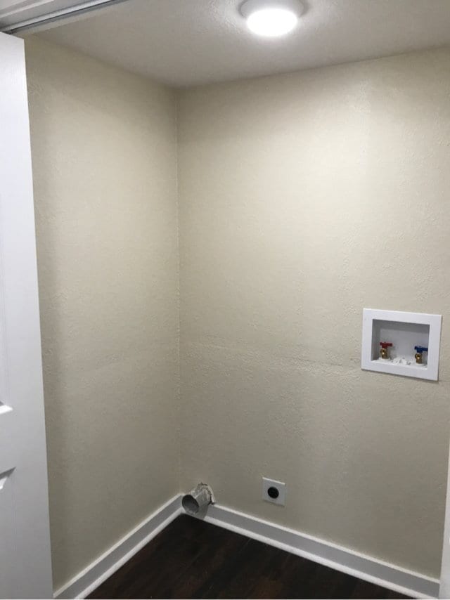 Building Photo - Lorena ISD, 2 bed/1 bath Charming Home