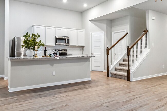 Building Photo - 131 Nespral Dr