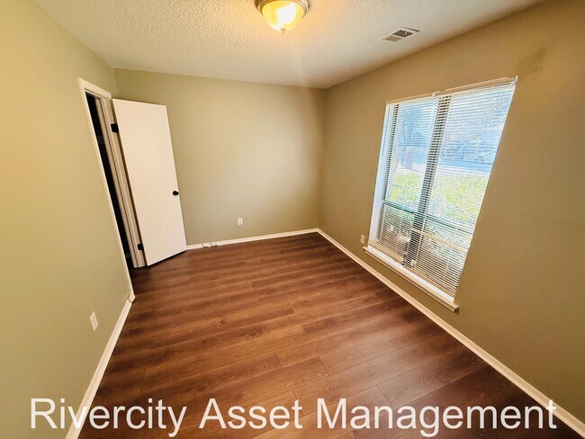 Building Photo - 6408 Green Grove Dr