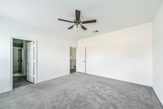 Building Photo - 5626 Tabula Rasa Dr