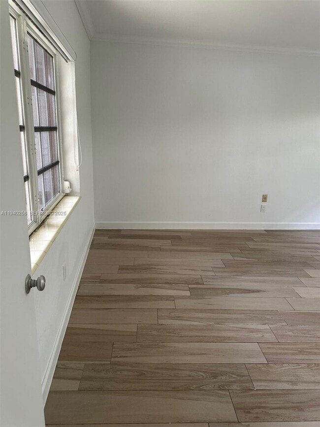 Building Photo - 60 Park Dr