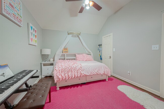 Building Photo - 8807 Stones Throw Ln