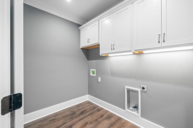 Building Photo - Pet Friendly in Sango!