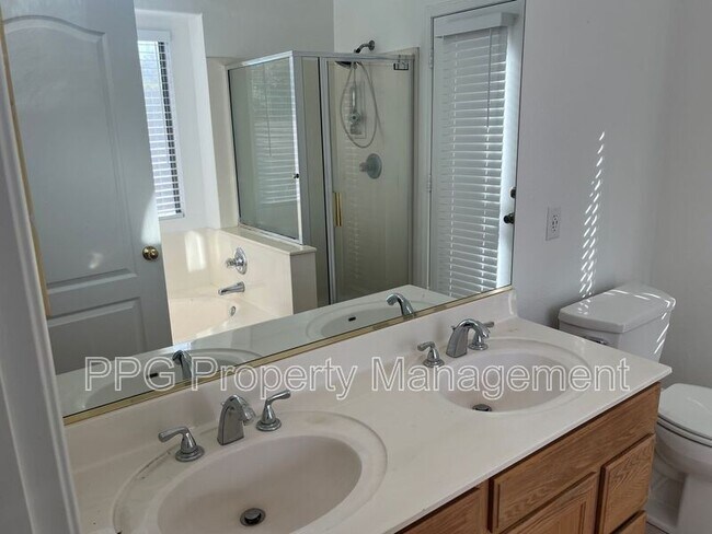 Building Photo - 6455 W Escuda Rd