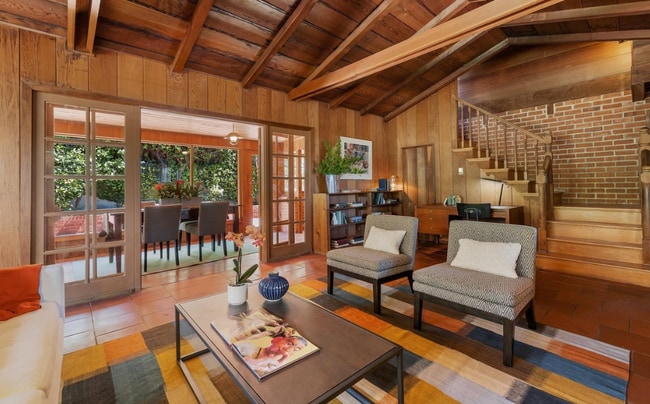 Building Photo - 700 Coventry Rd