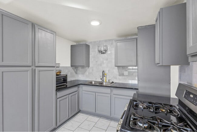 Building Photo - 1521 55th St NW