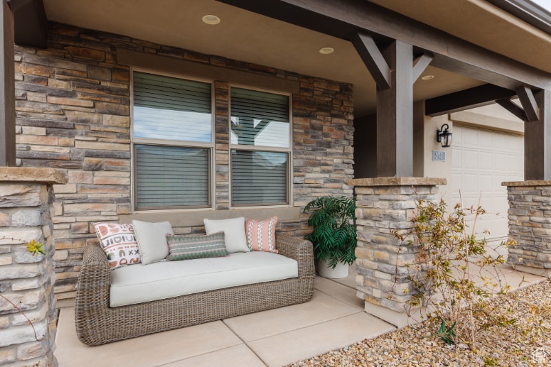 Building Photo - 273 N Puerta Dr