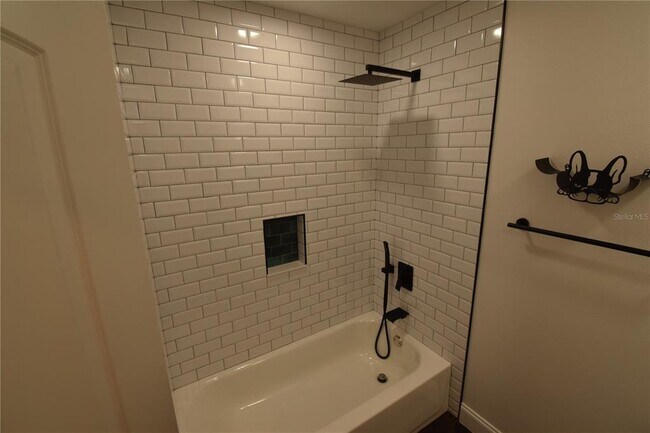 Building Photo - 13801 Cherry Creek Dr