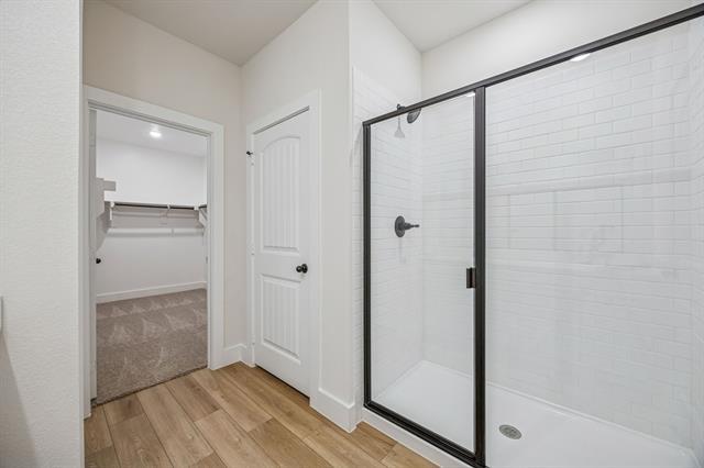 Building Photo - 2900 Woodbrook Dr