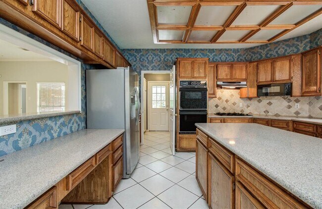 Building Photo - 16839 Willow Bend Ct