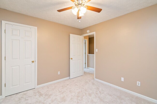 Building Photo - 2376 Wadsworth Dr