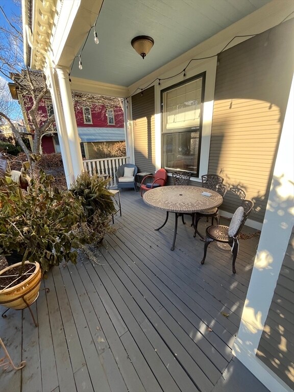 Building Photo - 11 Revere St