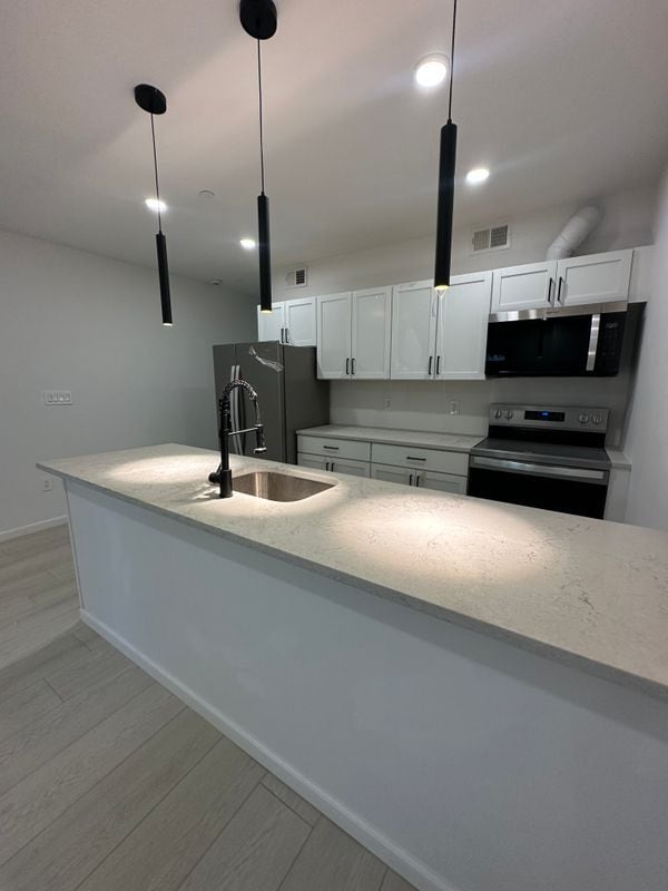 Building Photo - 1925 H St NE