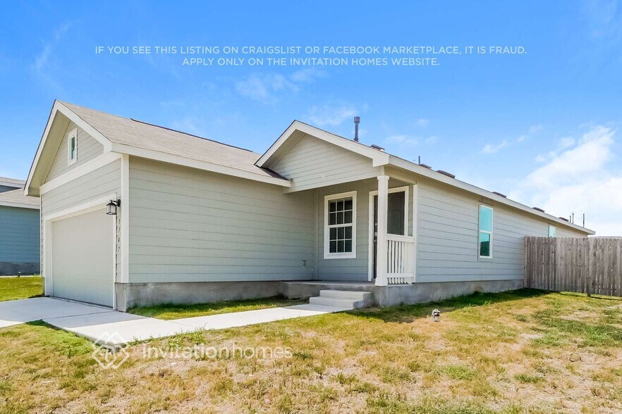 Building Photo - 5747 Leon Pl