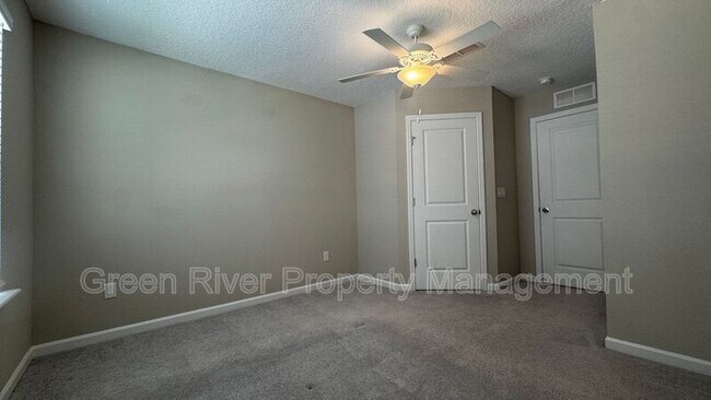 Building Photo - 10361 Benson Lake Dr