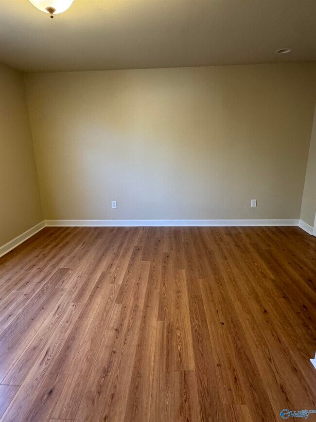 Building Photo - 101 Willowmere Cir