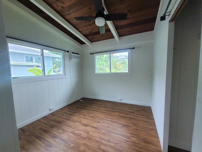 Building Photo - Keolu Hills - recent renovation on a dead end street