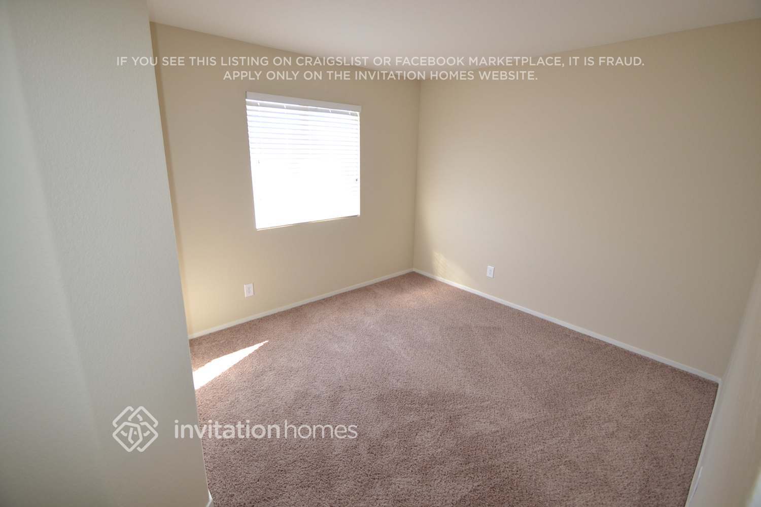 Building Photo - 3608 Russian Olive St
