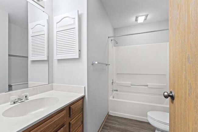 Building Photo - 2108 Stirrup Ln