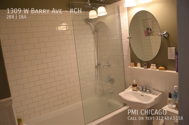 Building Photo - 1309 W Barry Ave