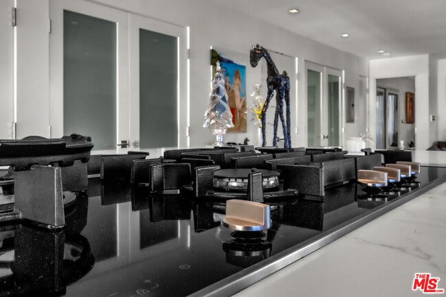 Building Photo - 1 Driftwood St