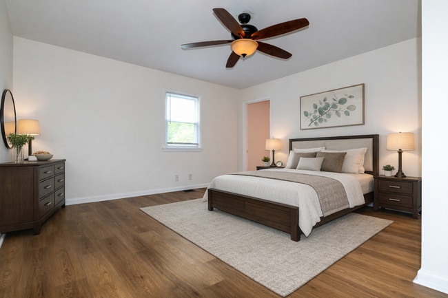 Building Photo - Spacious 3 Bedroom Home – Move-In Ready