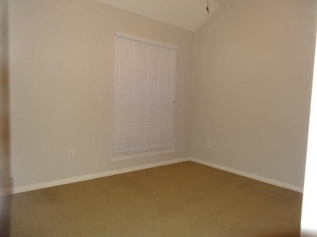 Building Photo - 618 Rivercove Dr
