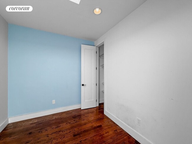 Building Photo - 475A Hicks St