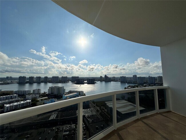 Building Photo - 18201 Collins Ave
