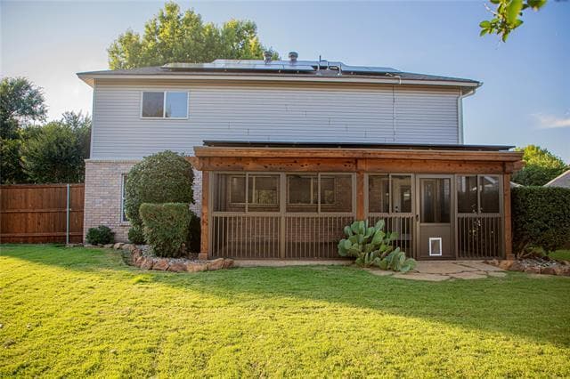 Building Photo - 2201 Driskell Ln