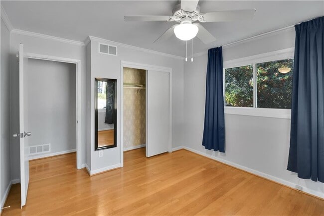 Building Photo - 2301 Echo Hills Cir NE