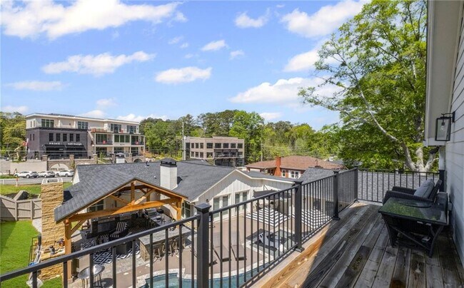 Building Photo - 8175 Main St