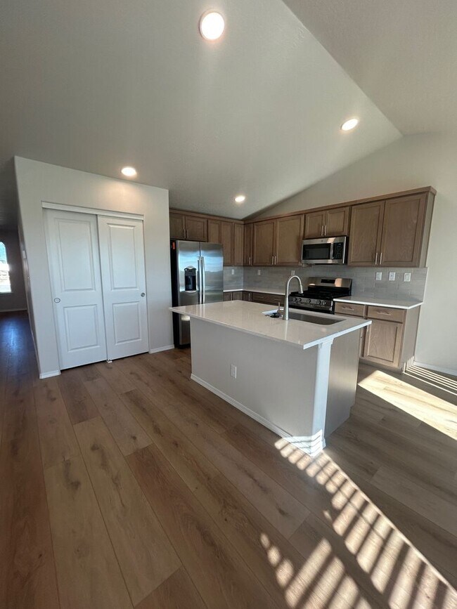 Building Photo - New Construction 3 bedroom 2 bath home for rent in The Hollice Woods!