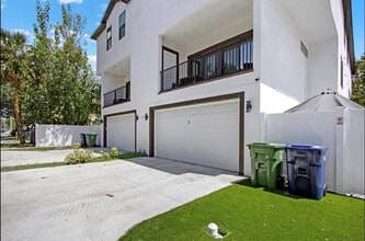 Building Photo - 405 S Westland Ave