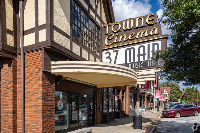 Building Photo - 247 Cobblestone Trl