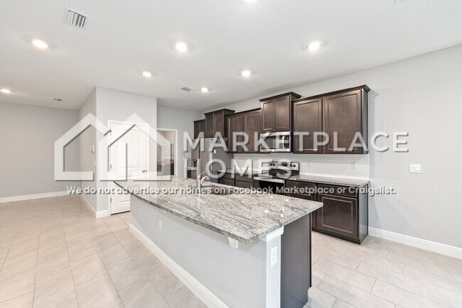 Building Photo - 5428 SW 44th Ct Rd