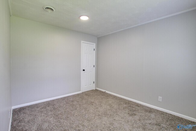 Building Photo - 629 Dawson Terrace NW