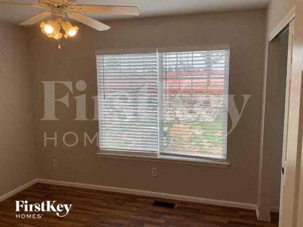 Building Photo - 4725 Pasadena Way