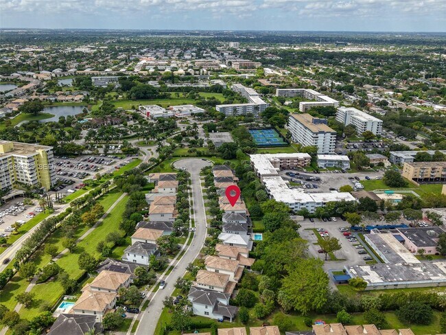 Building Photo - 4325 Large Leaf Ln