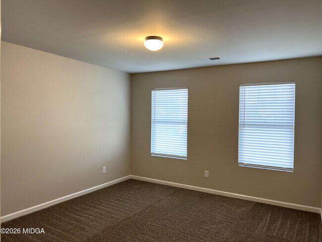 Building Photo - 147 Goodall Woods Dr